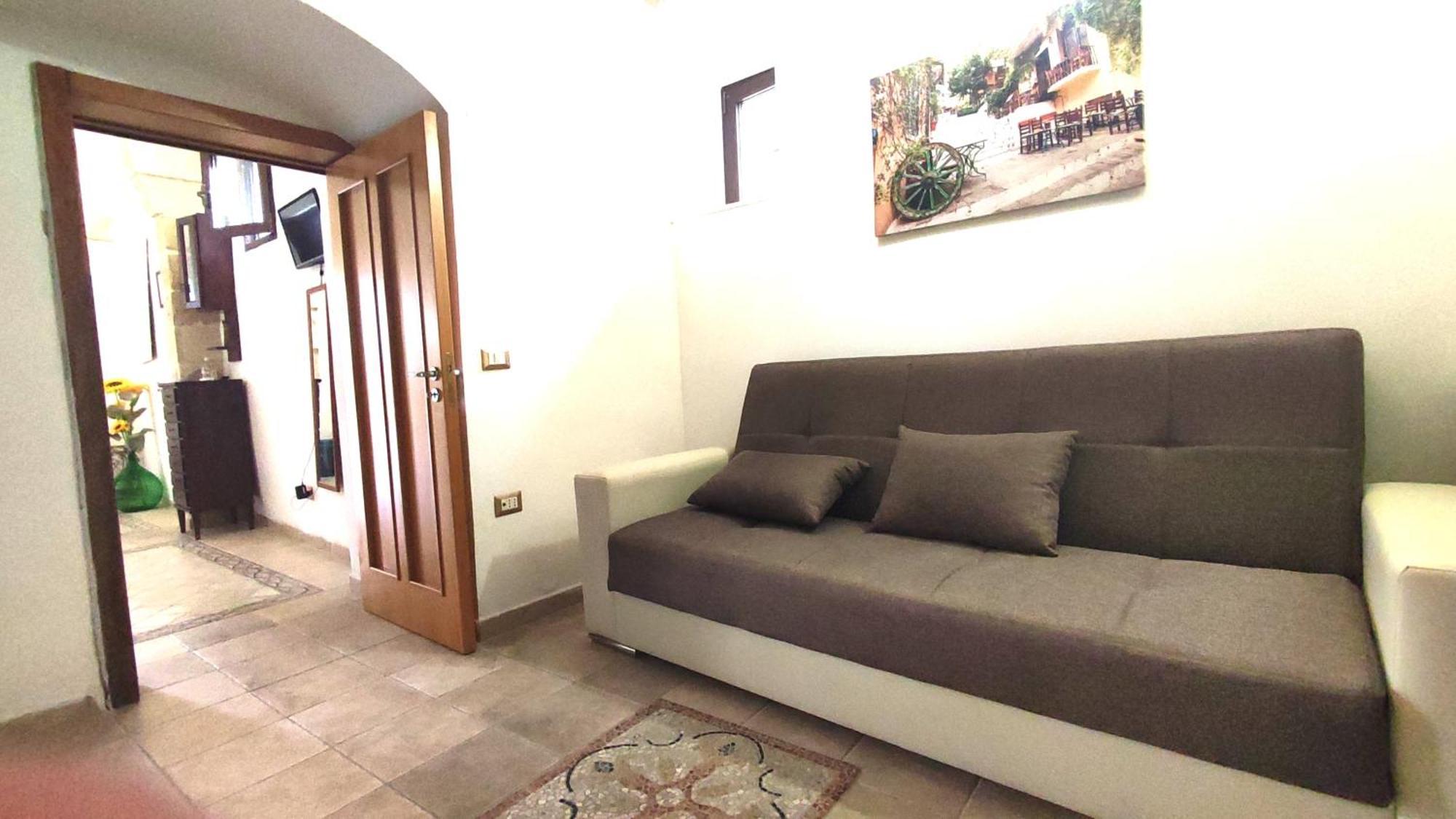 Goodstay Downtown Apartment Lecce Esterno foto